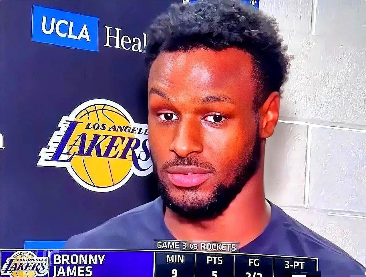 NBA季后赛里，3比0领先意味着什么？意味着比赛结束了。    湖人对...