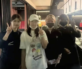 邻家有女初长成，19岁全红婵近照变瘦了头发也长了，个子高了好多