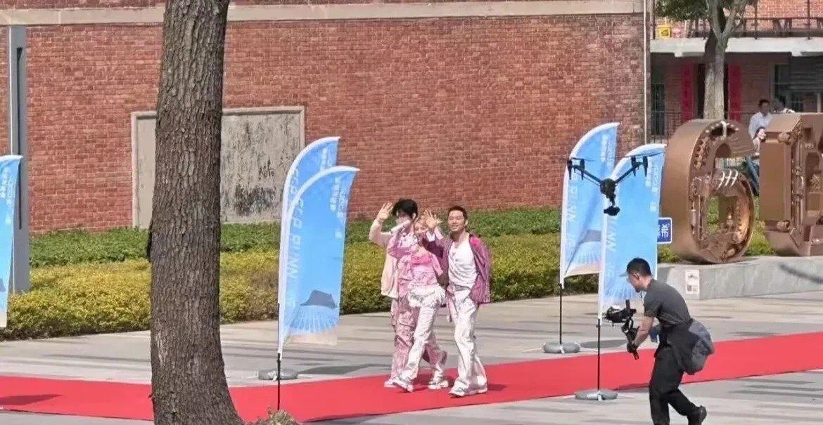 跑男全员到武汉，白鹿偏偏没来，周深累得够呛，孟子义李昀锐还没同框，网友：昭墨CP不合体这季还有啥看头 ​