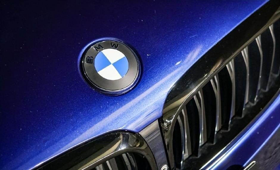 宝马下月起全面启用新Logo：取消镀铬装饰 换成哑光黑环 1月28日消...