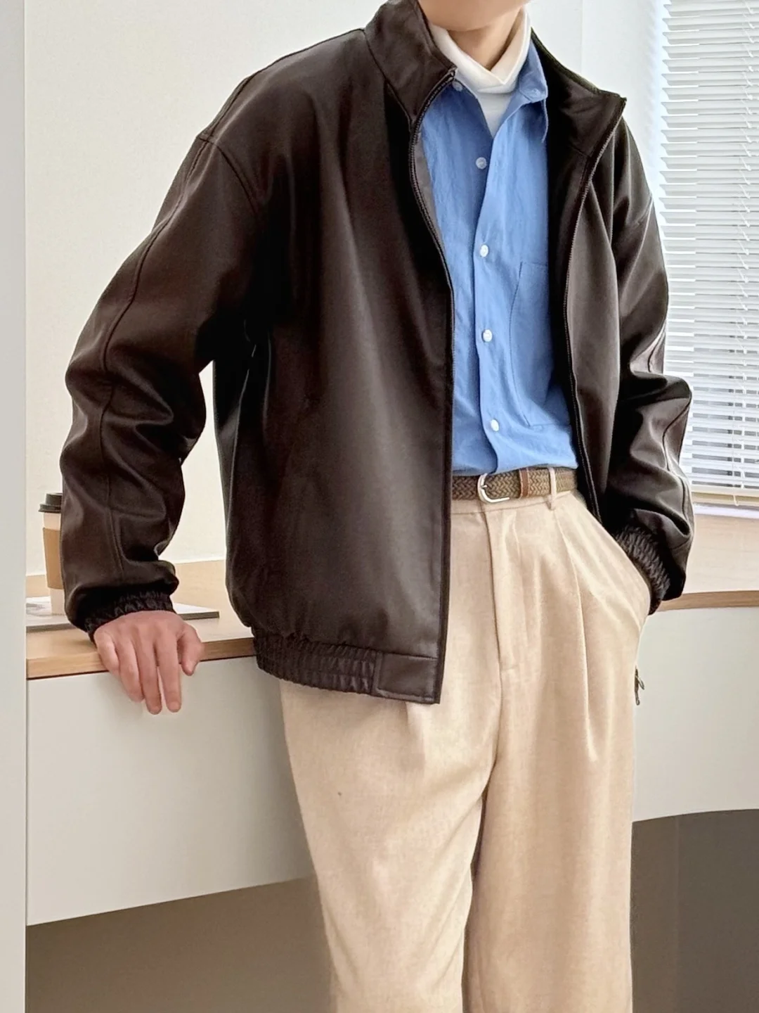 建模不够，穿搭来凑｜新年皮衣复古叠穿💡