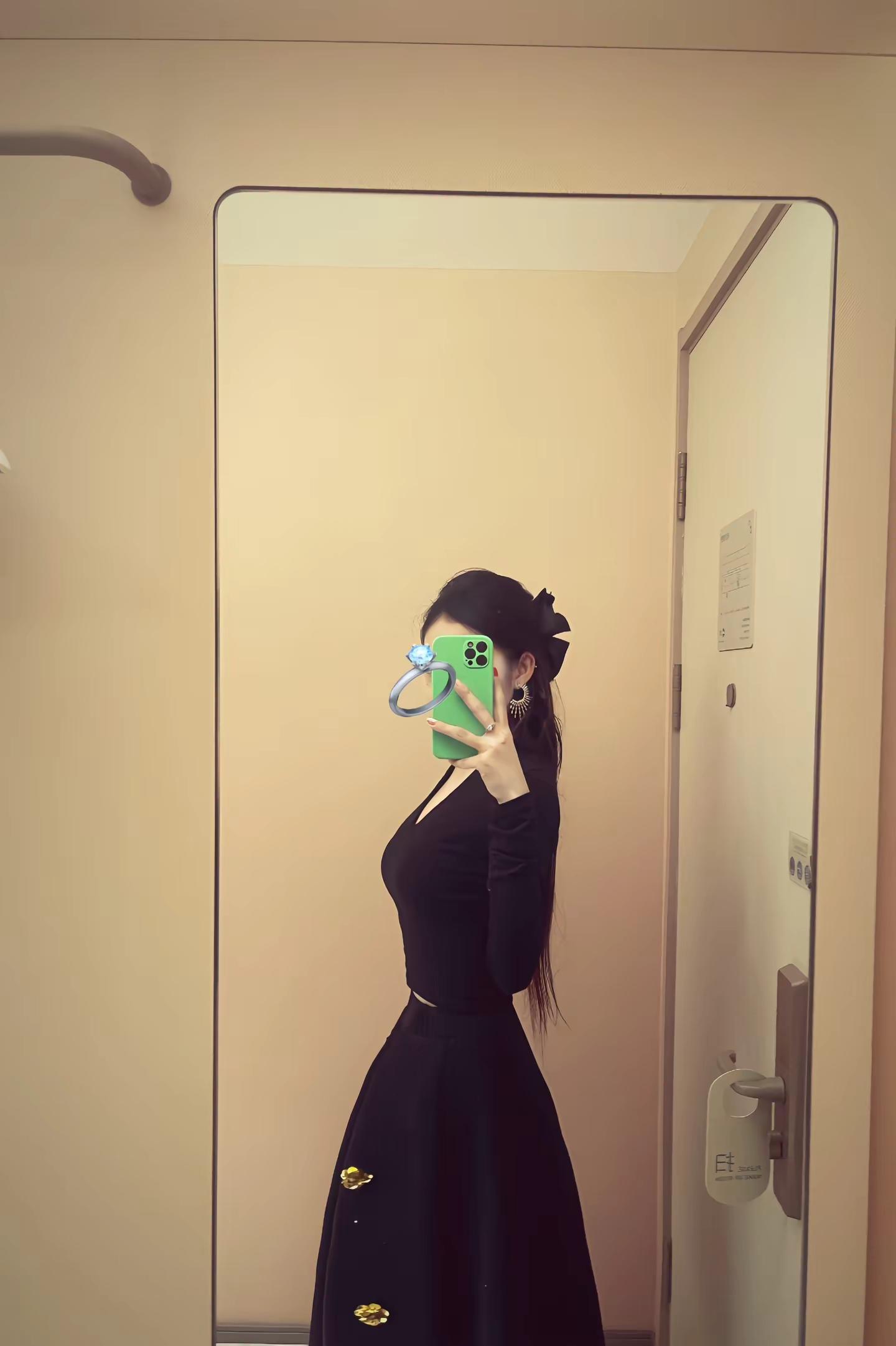 <p>30岁的女人 <!--{img:0}--><!--{img:1}...