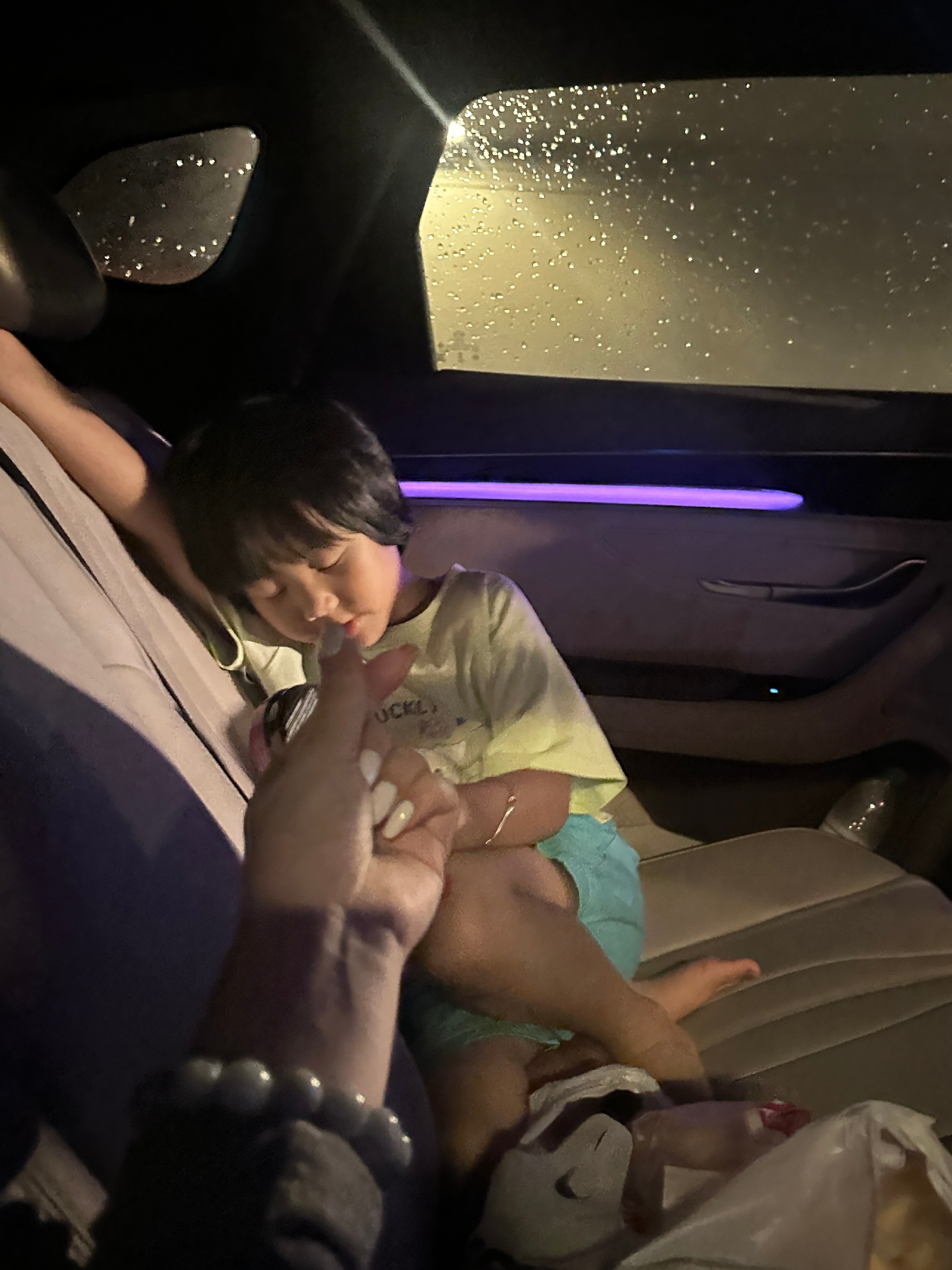 重新发一则 忘记点评了 p1卖萌的妹妹 小宝宝一枚🫰p2再来东山口 ...