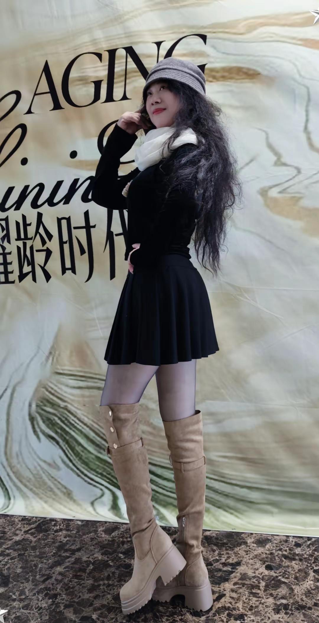 <p>模特美女 <!--{img:0}--></p><img src=...