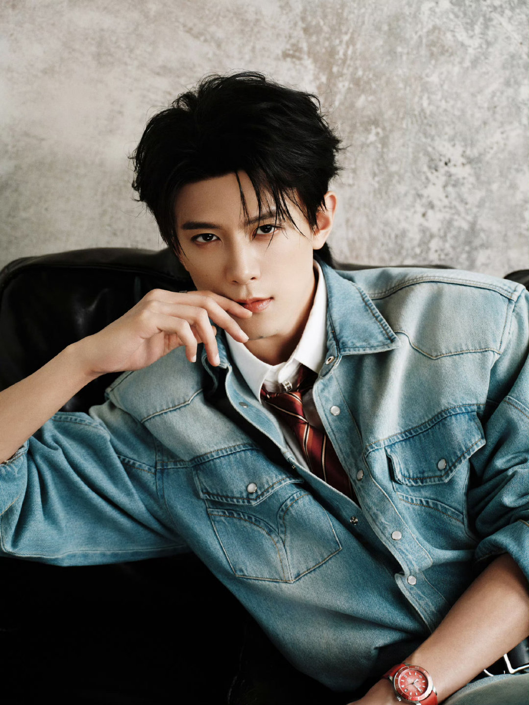 #邓凯Kai[超话]#  dk#邓凯沈青决# dk#邓凯子淼# 

比起立刻给出答案，更重要的是保持感知、继续往前走。한국어: 답을 서둘러 내는 것보다 중요한 건, 감각을 유지하며 계속 나아가는 거예요.

​