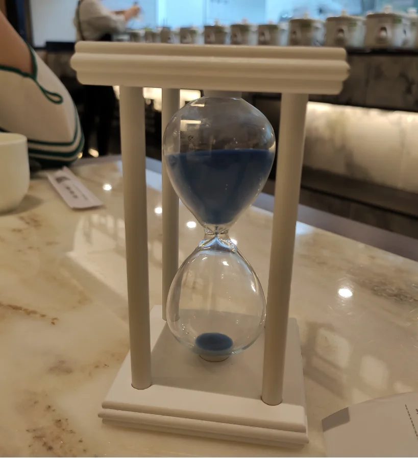 餐桌摆上沙漏，基本告诉你：这桌是预制菜