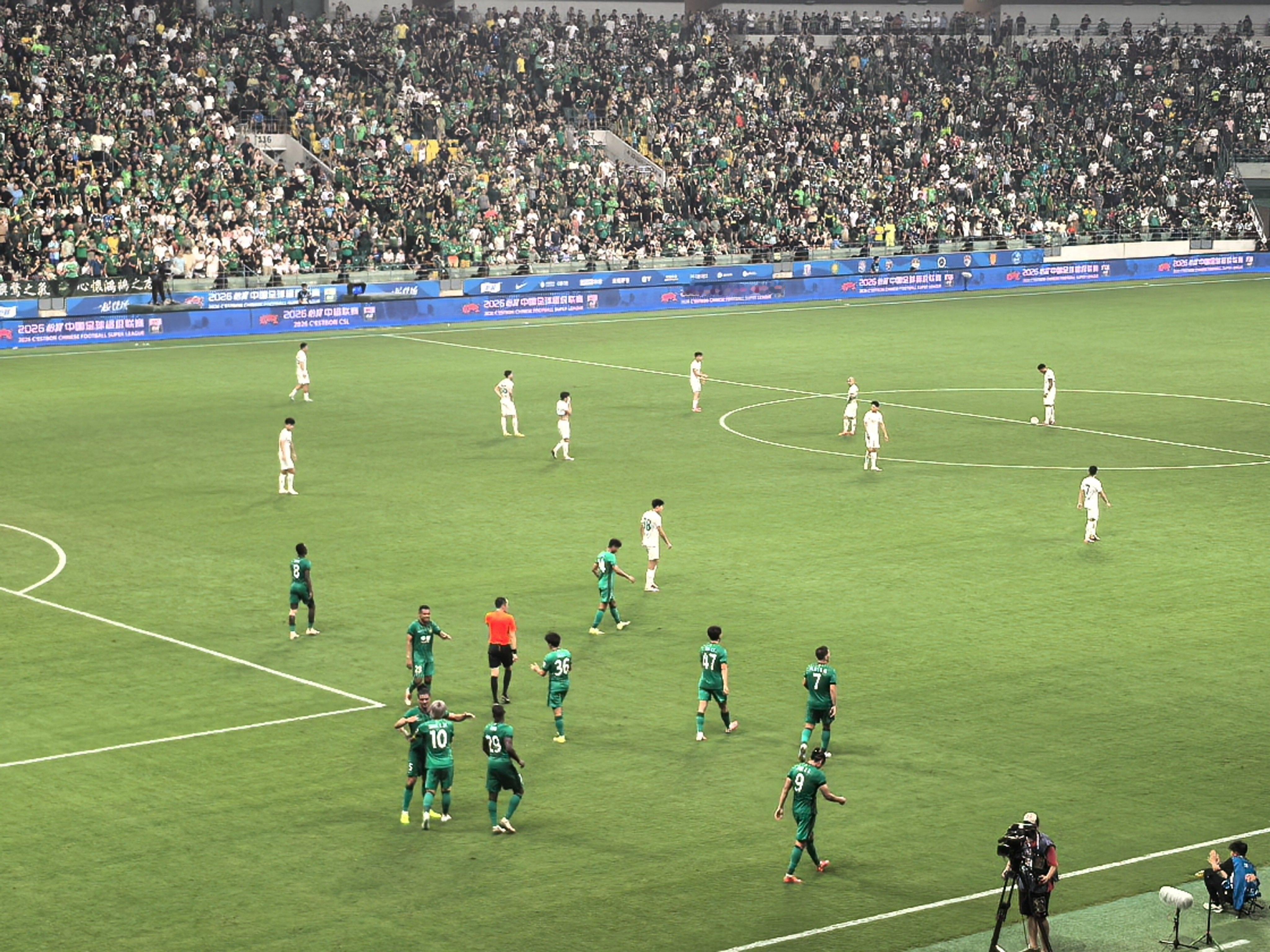 国安2比1杭州绿城，再次看见张稀哲绝杀。#北京国安[超话]##北京国安##北京国安vs杭州绿城##张稀哲破门#  ​