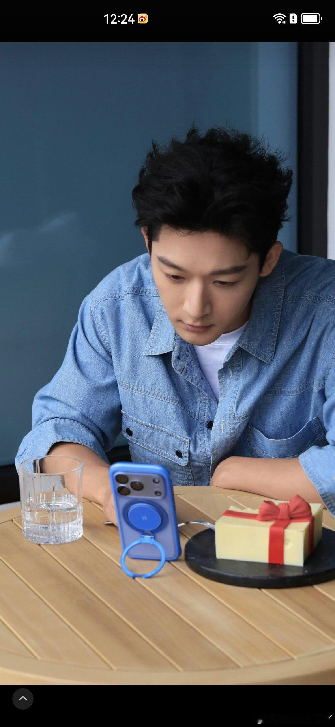 #张晚意[超话]# 🥣#张晚意但愿人长久# 
世间有百媚千红,唯独你是我的情有独钟，你是无意来的风，明亮了我整个天空
​
