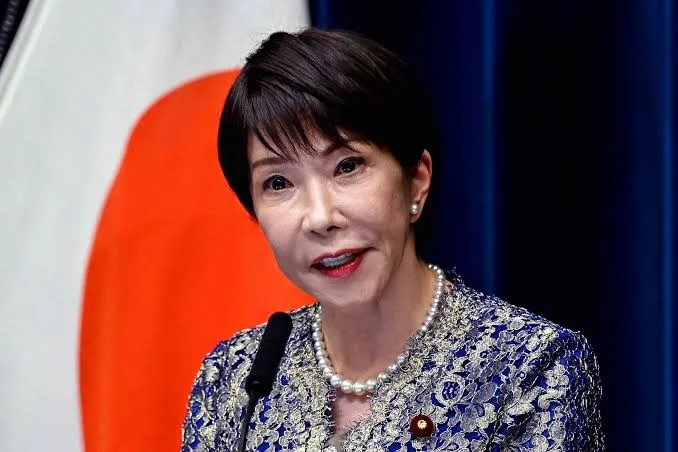 两手布局！日本一边引进乌克兰无人机，一边猛砸反无人机技术，瞄准的是谁？
 
最近日本防务领域一个动向值得留意：一方面引进乌克兰实战验证过的无人机装备，另一方面投入资源大力自研、采购反无人机系统。这套“攻、防两手并行”的布局背后，藏着日本防务的清醒判断：中国无人机产业无论是型号丰富度、产能规模，都已经