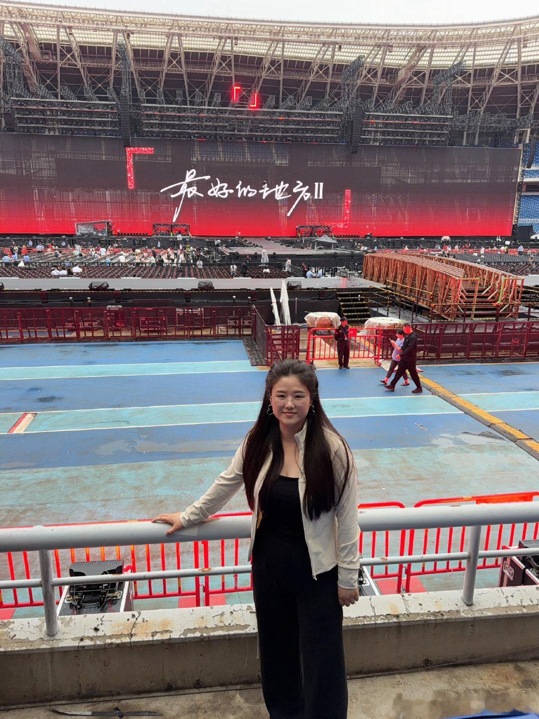无论身在何方，我们在哪 都是最好的地方#王力宏天津演唱会# ​