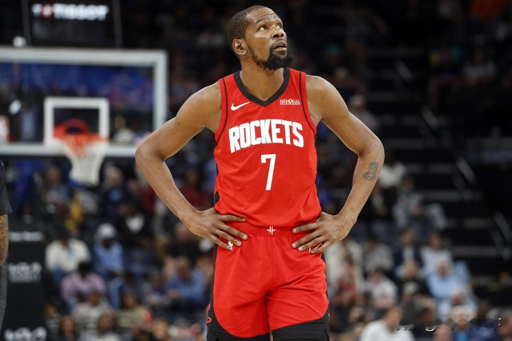 5000分里程碑之夜，杜兰特下半场只拿3分。 2026年4月22日...