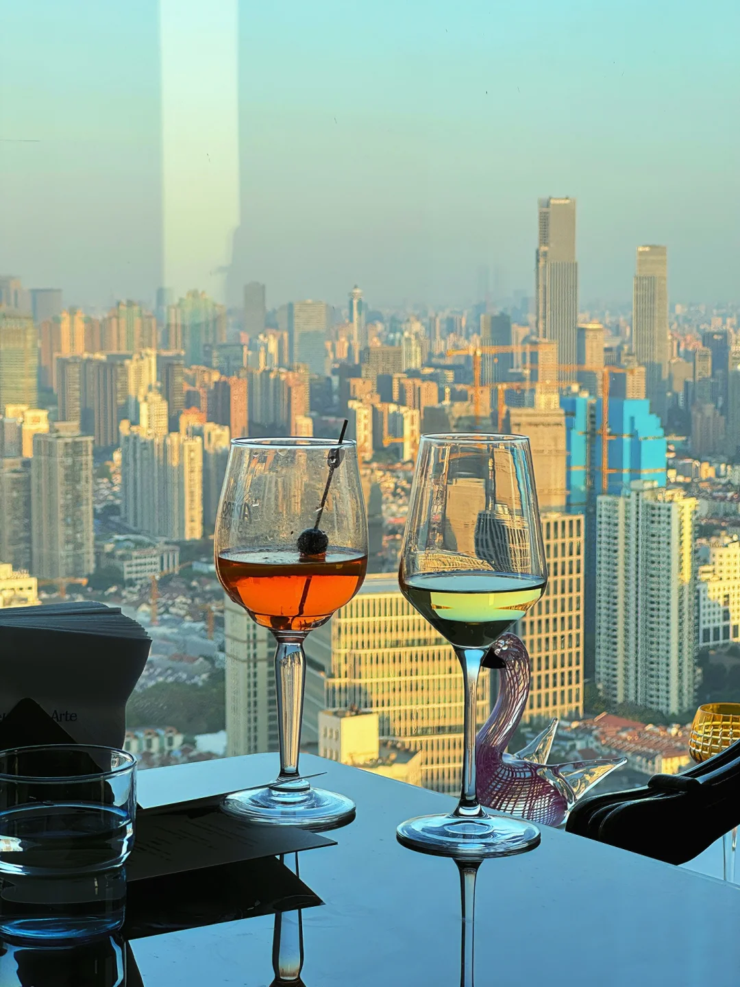 i人独处 | 上海这个56层空间可以短暂避世🥂