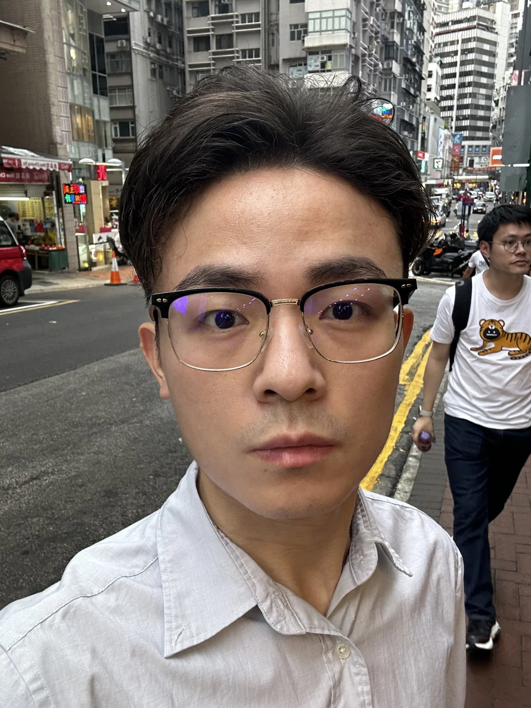 我人生最幸福的时间是20年本科毕业到23年的时候，一个月万把来块钱，没...