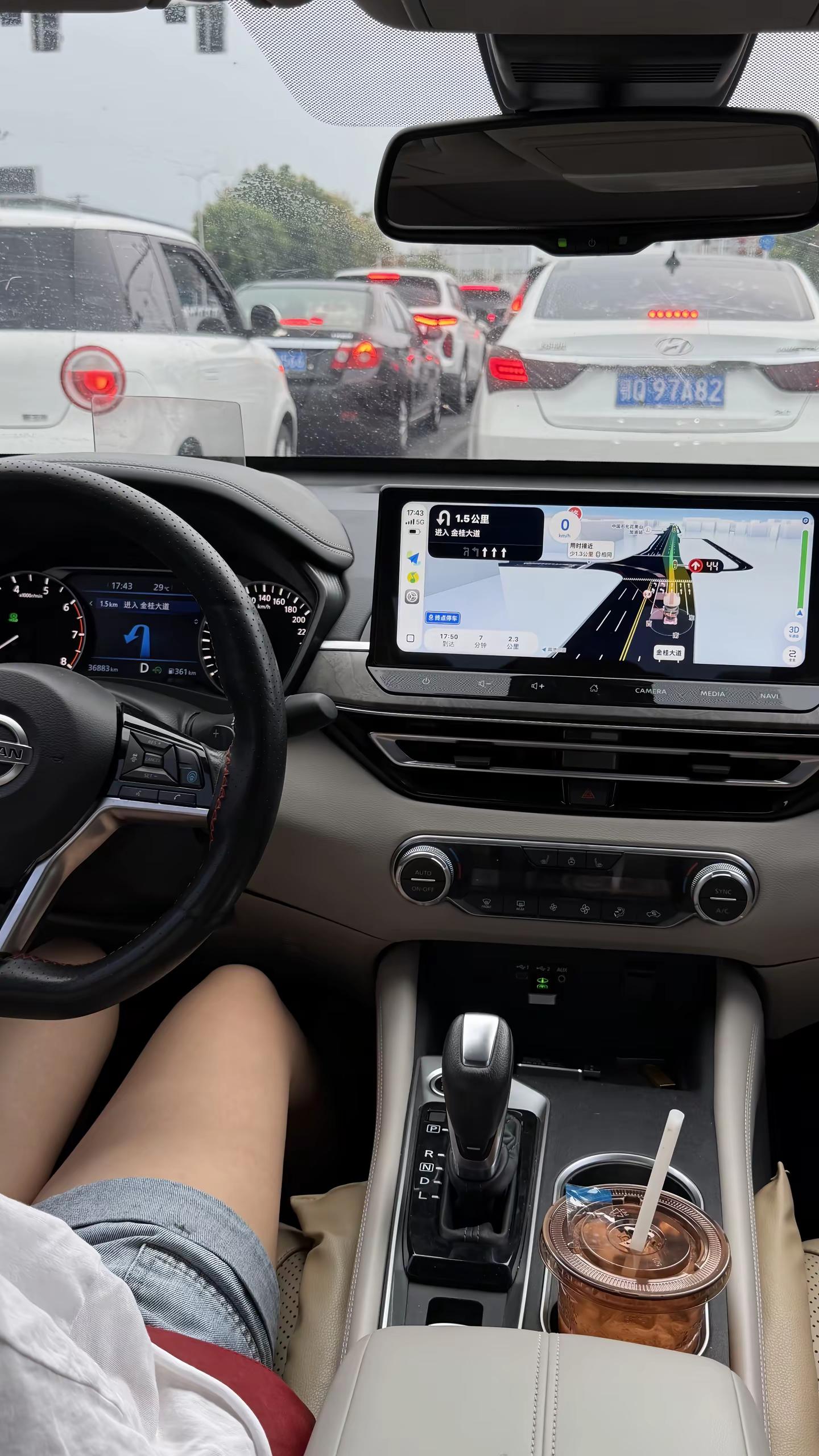 开了四五年的天籁，不仅吃上了CarPlay 还能行车播放电影、电视剧日产 Carplay