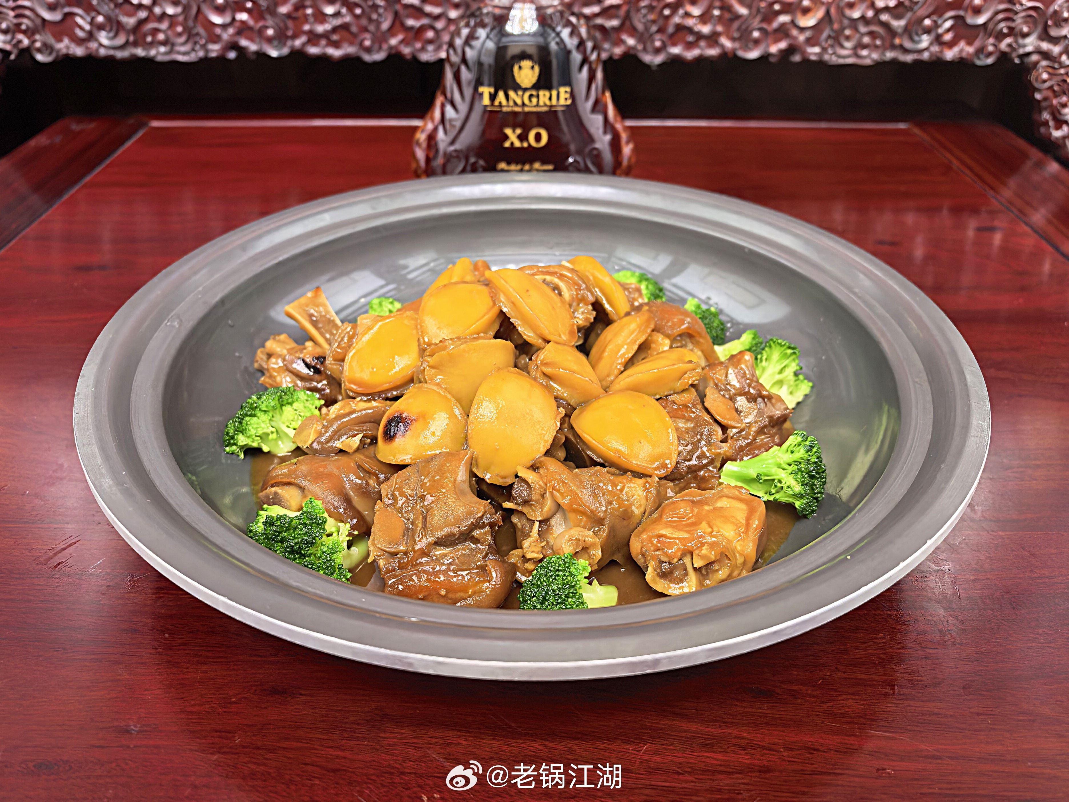 聚春园驿馆的福州菜。吃是一种炼体的修行，吃是一场行远的闯荡，吃也是一种心性的淬炼，吃更是一种大道的参悟。 ​​​