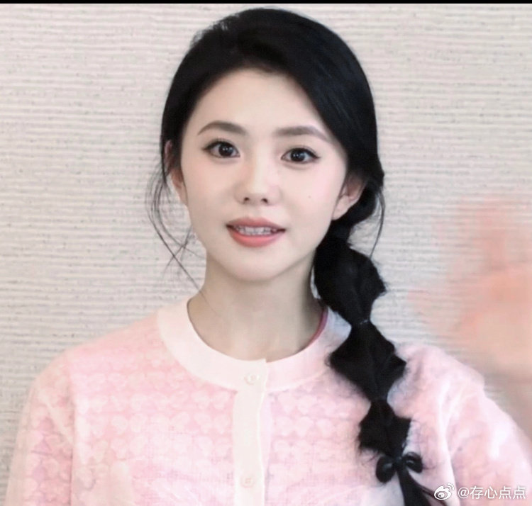 #刘浩存[超话]#  开学我脑子里想的 ​