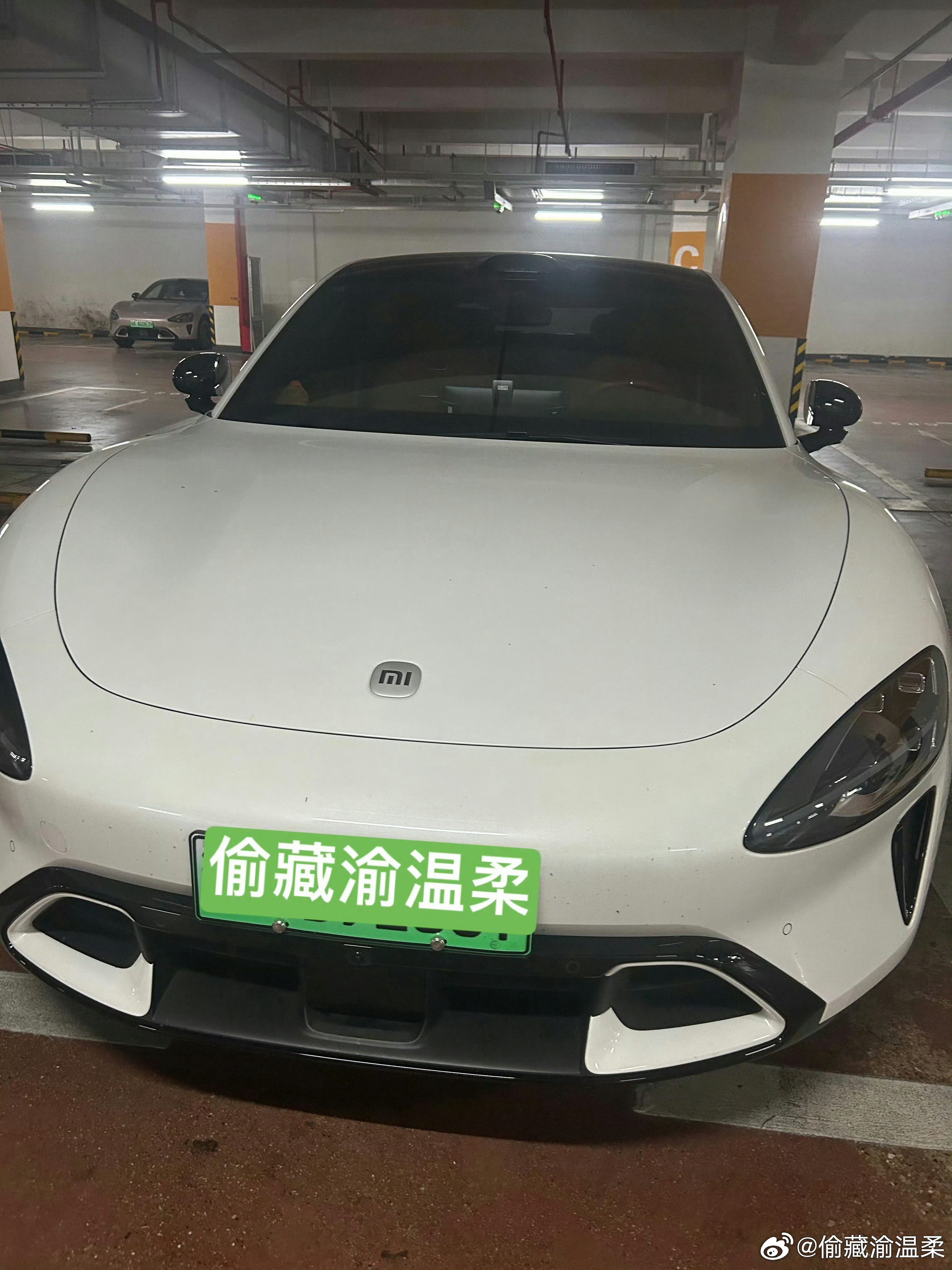 #座椅加热的使用率高吗##汽场全开# 

很多人买车的时候，都会纠结一个配置：座椅加热到底有没有必要？
看参数的时候觉得可有可无，属于锦上添花的功能，甚至有人觉得是鸡肋配置。但真正提车、完整开过一两个冬天之后，才会发现：这项功能的使用率，完全取决于气候、出行习惯和个人体感，每个人的真实体 ​