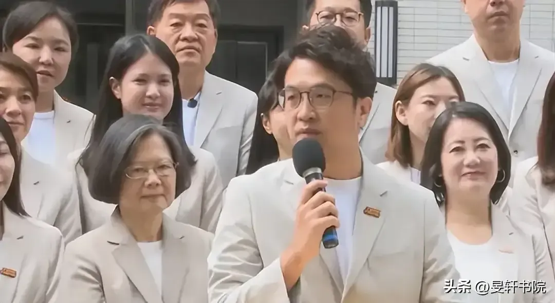 水调歌头·追问
             2026.10.21
刑案立经年，浩气
