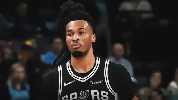NBA季后赛西部半决赛G5天王山之战，圣安东尼奥马刺队主场以126-9...