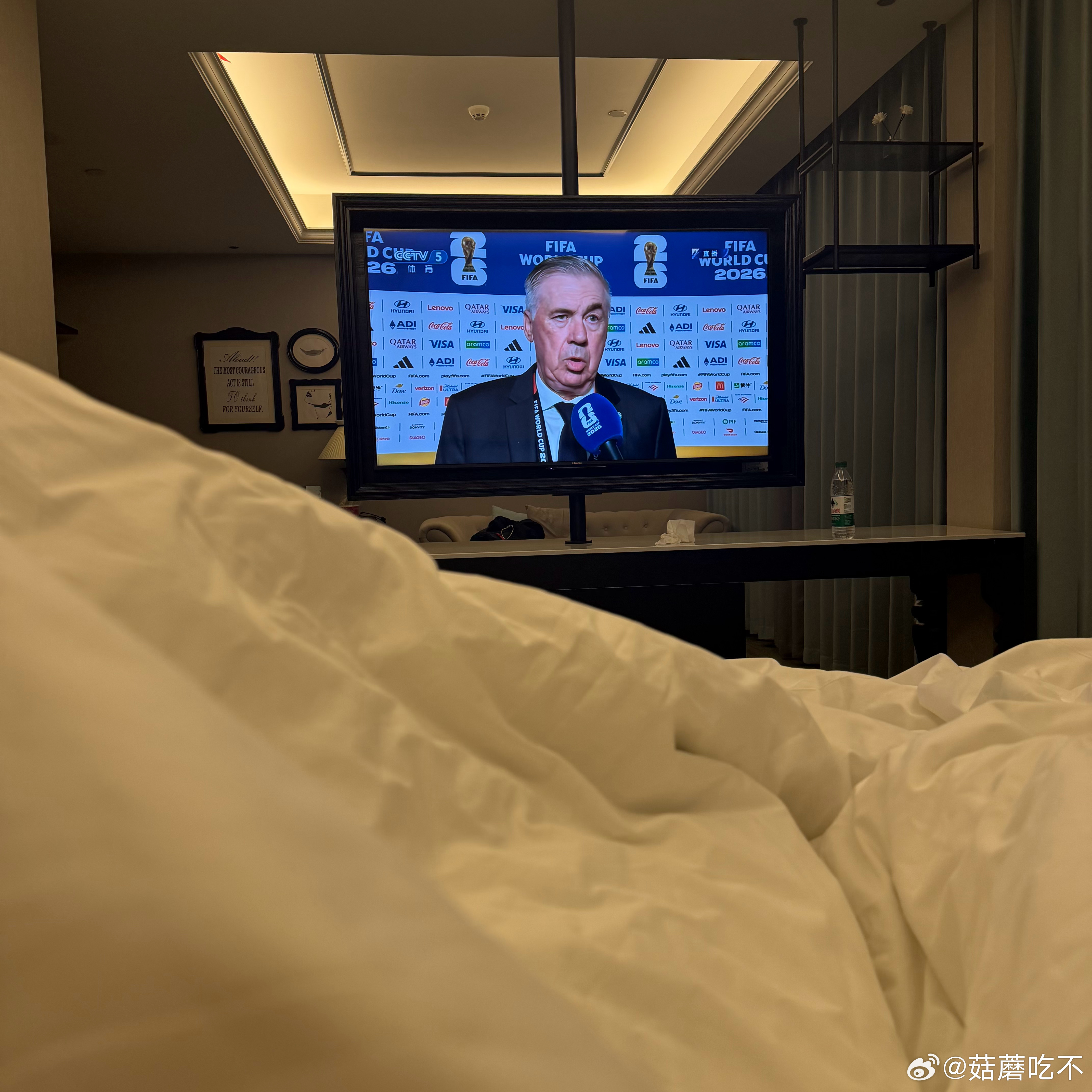 看会比赛睡觉了 ​​​