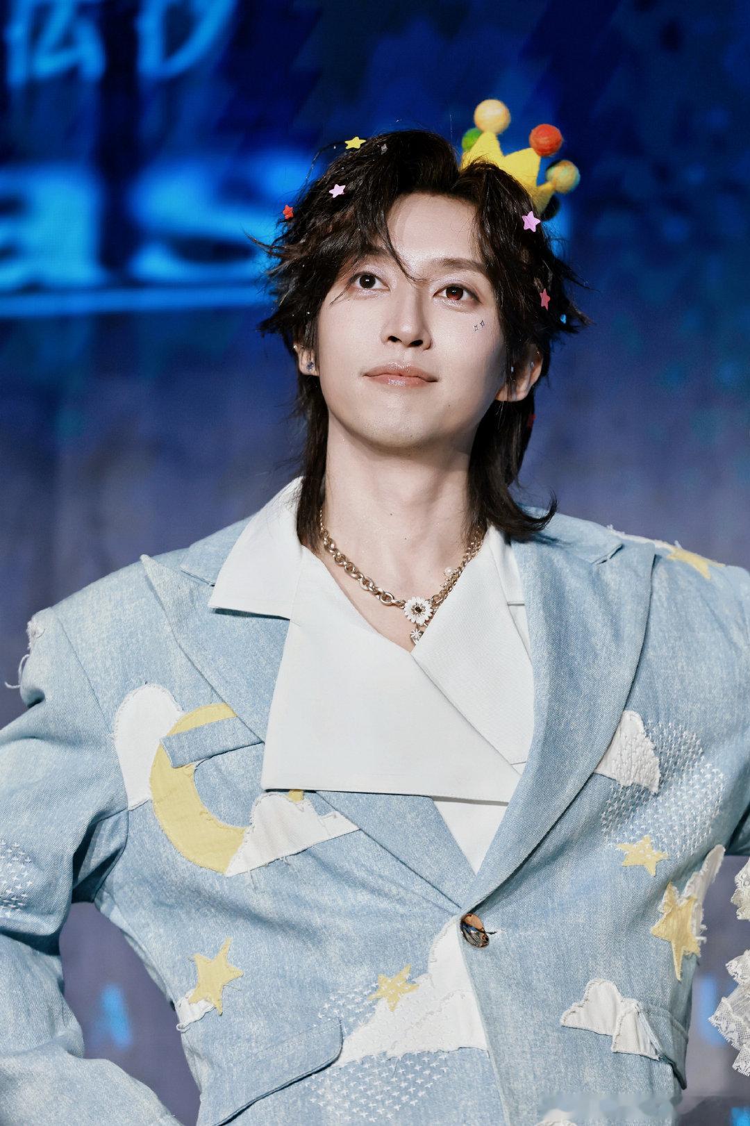 #演员刘畅[超话]# 

畅畅真的好像傲娇的小王子呀，突然想到一句话“我就仗着你们喜欢我怎么啦”（傲娇.jpg）#刘畅木法沙# 

​