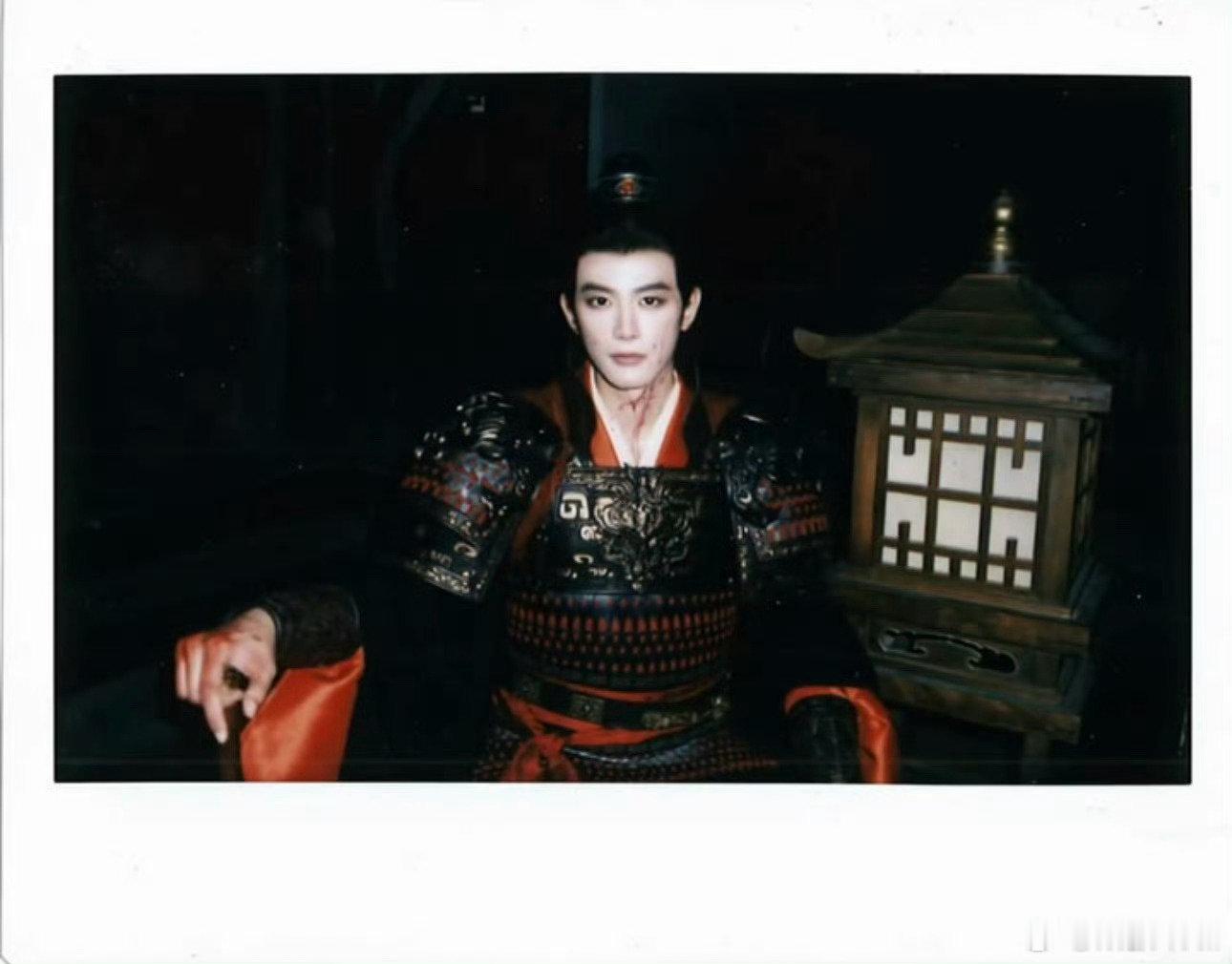 #邓凯# dk#邓凯沈青决# 

“镜头里的对视，哪怕是隔着屏幕 我也能感觉到你的灵魂炽热耀眼” "𝓛𝓸𝓸𝓴𝓲𝓷𝓰 𝓪𝓽 𝓮𝓪𝓬𝓱 𝓸𝓽𝓱𝓮𝓻 𝓲𝓷 𝓽𝓱𝓮 𝓵𝓮𝓷𝓼

​