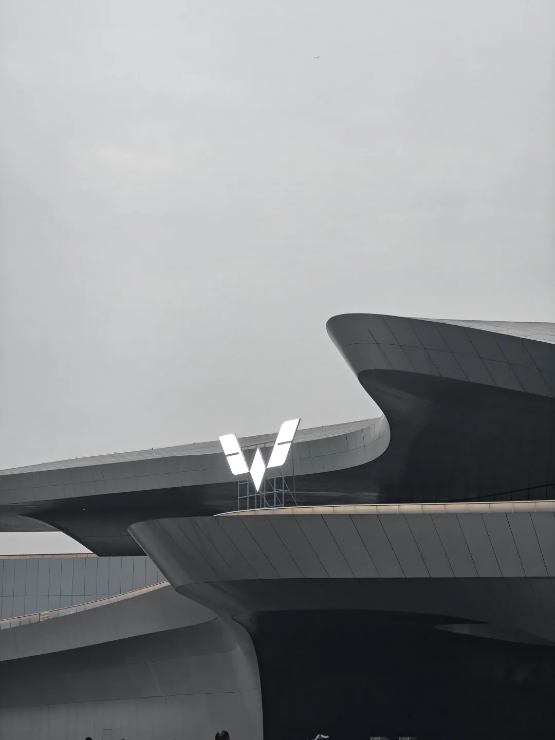 缤果s未上市，交付6600台