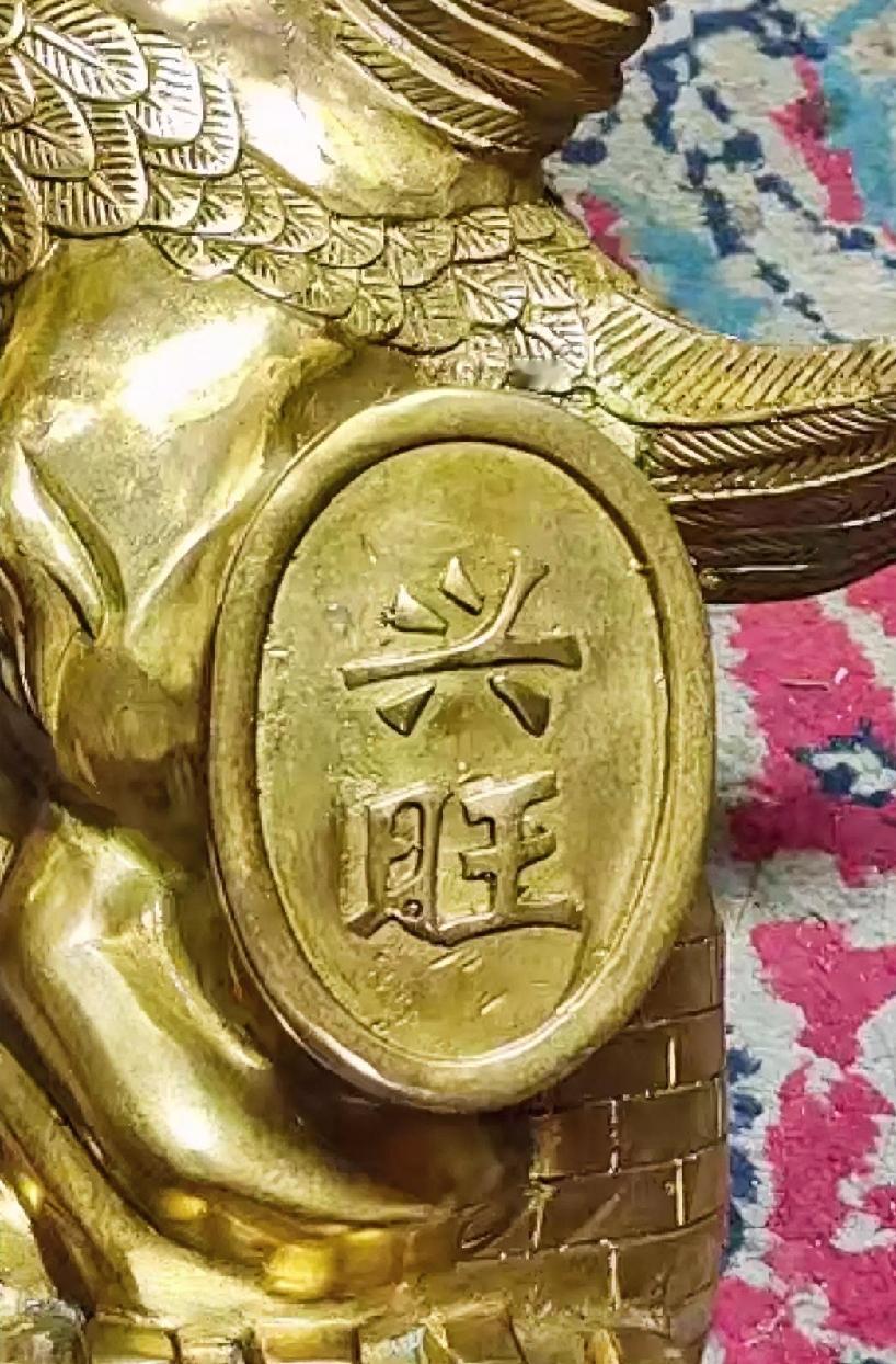 余承东的“问界”：
“问”是投石问路，代表对未知领域的探索与求知；
“界”是跨界，代表不拘泥于传统造车，进行跨领域协同与融合。

以前丰田公司，有个“丰田六问”，表达，任何事情只要一直问下去，或许问了六人次后，就会无限接近标准答案。同一句话雷军也说过。

因此，做一件事多问几个为什么，多请教他人，肯