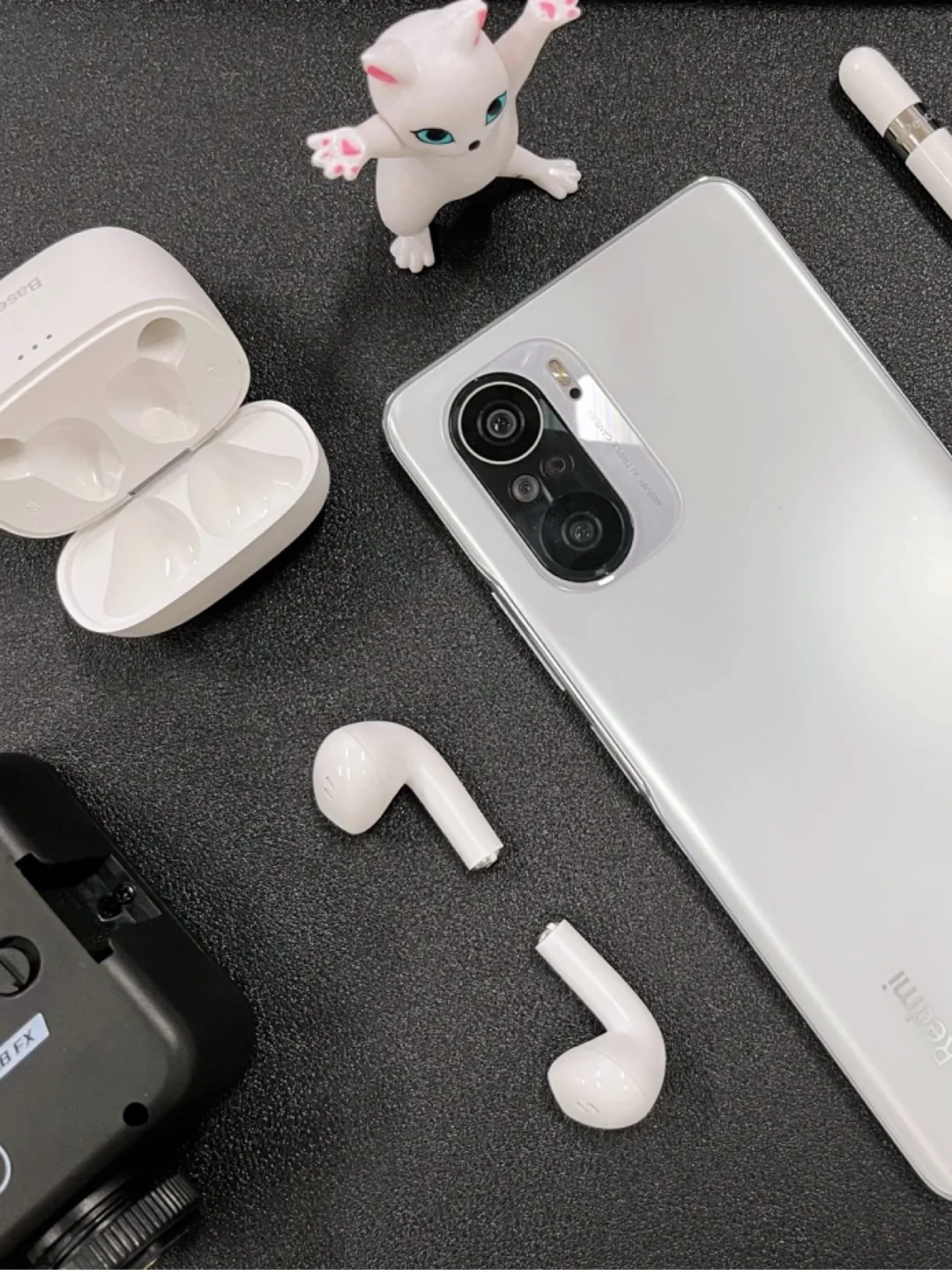 这个鼠标垫的质感绝了，拍起来好好看！