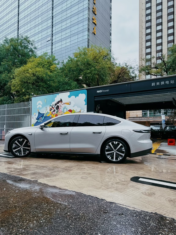 从跑山到胡同，三分钟换电说走就走🚗