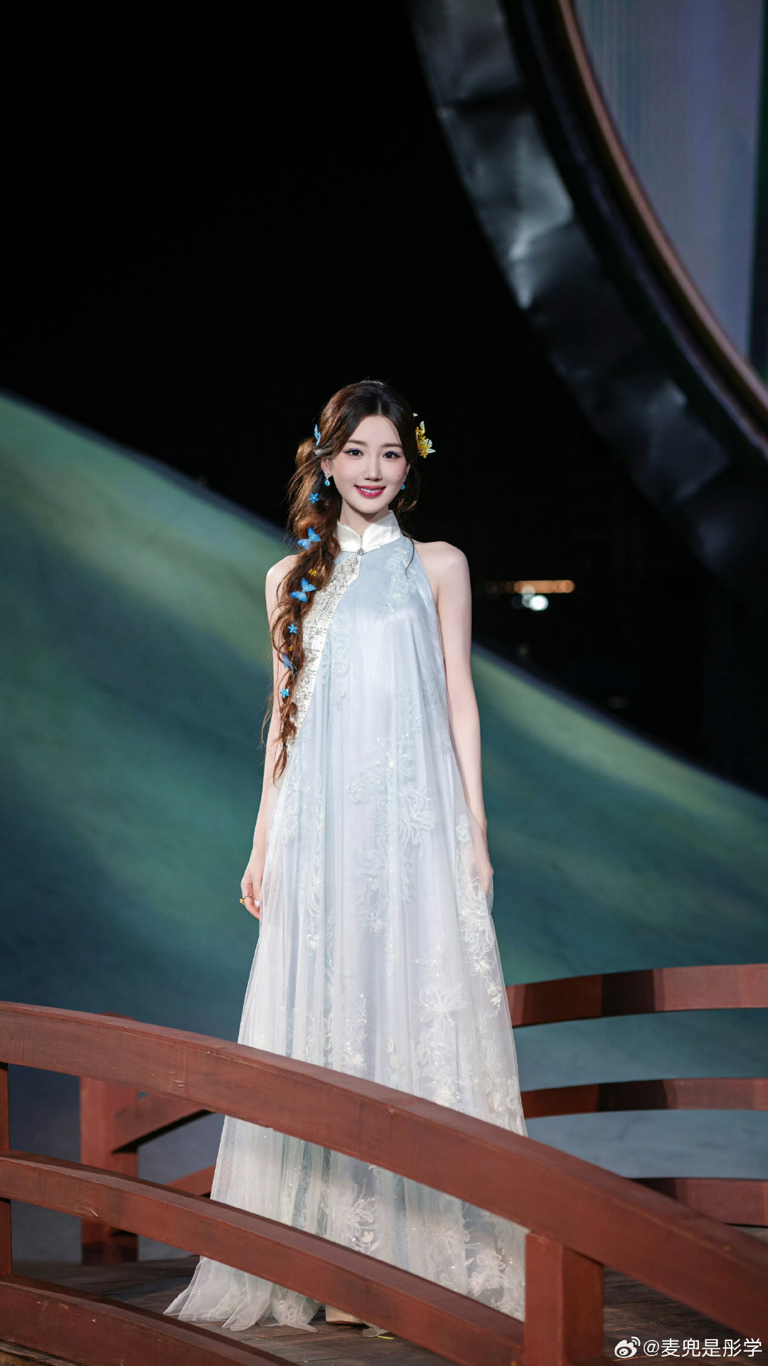 #毛晓彤白宇梦回赵二喜曹光# 今天这个合作超级棒，乔家兄妹又合体了，但愿人长久，千里共婵娟，超级好听​