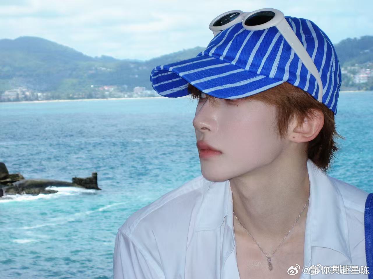 “夏季风景如画，画中的你风度翩翩”🌪“𝒮𝓊𝓂𝓂𝓮𝓇 𝓅𝒾𝒸𝓉𝓊𝓇𝓮𝓈𝓆𝓊𝓮, 𝓅𝒶𝒾𝓃𝓉𝒾𝓃𝓰 𝓎𝓸𝓊 𝓮𝓁 𝒹𝓮𝓂𝓮𝒶𝓃. ”#刘宇唱跳双绝##刘宇全能艺人# ​