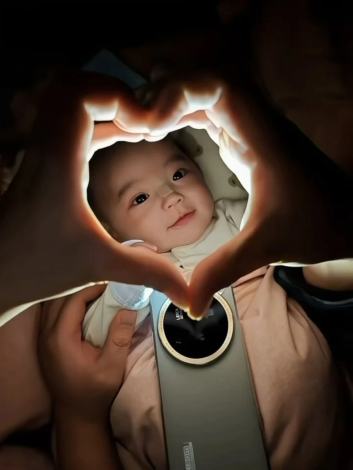 妈妈你快看…是爱你的形状～