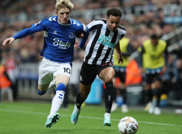 法尔克旗下：安东尼·戈登曾接近加盟利物浦，尽管他们仍旧关注戈登，但目前...