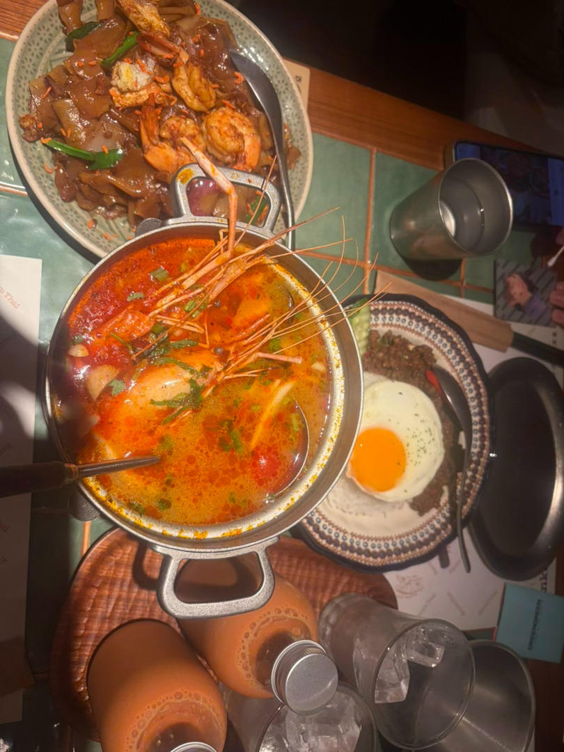 今天！冬阴功没有我在泰国吃的顶，今天逛了正佳天环还有天河城 遇到了mi...