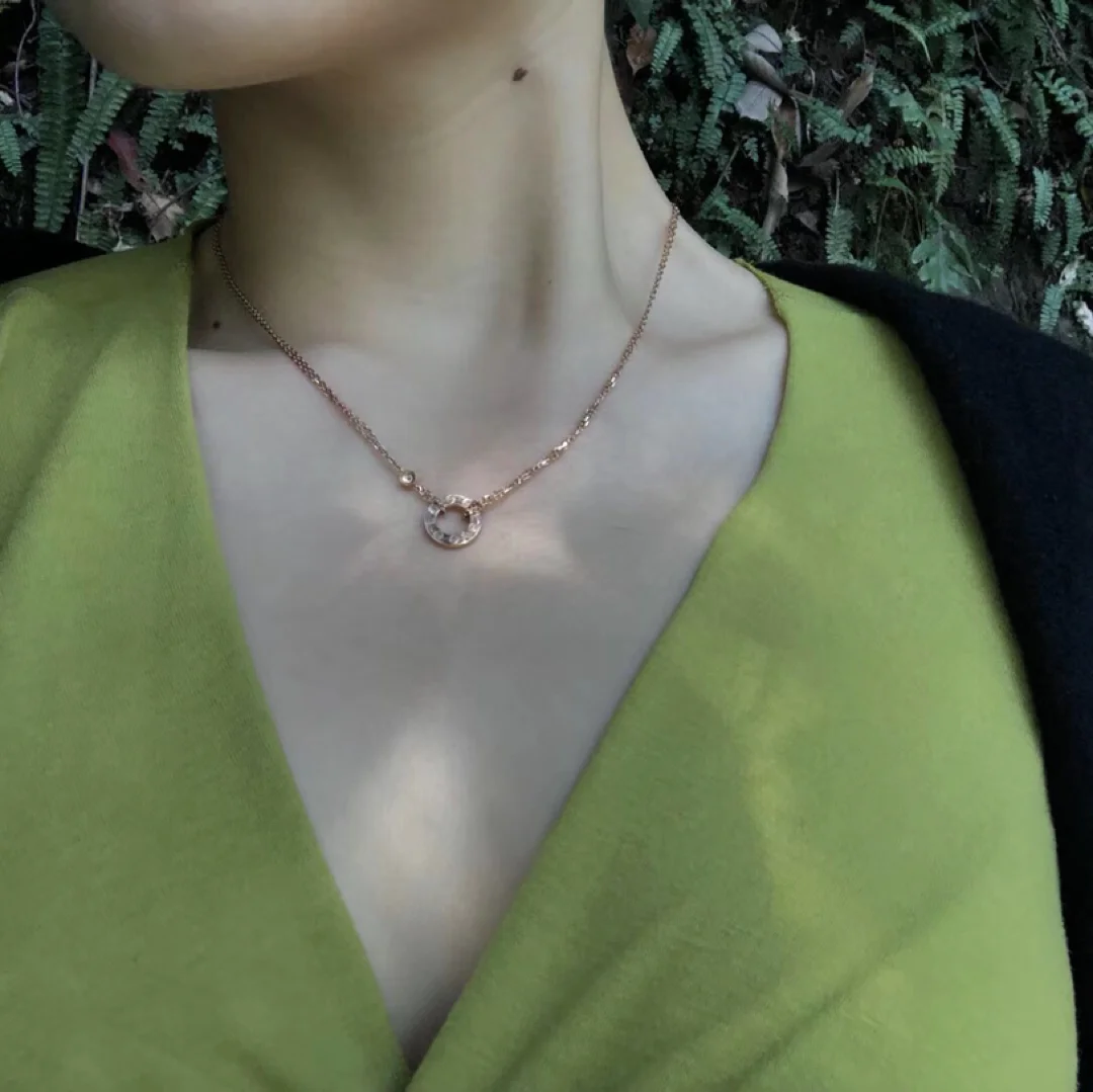 Cartier卡地亚LOVE 项链 18K玫瑰金 镶钻