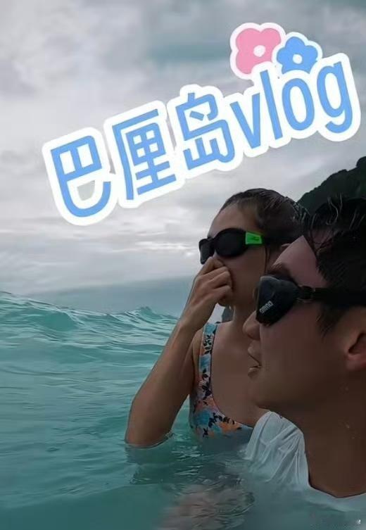 郑恺苗苗带俩娃赴温哥华住一个月：推掉工作、没请保姆，镜头里的租房日常，所谓移民定居传闻到底是真是假？ ​