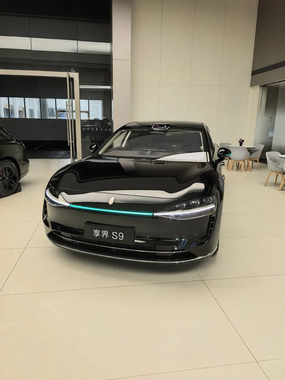 想买一台高端行政轿车，不想等车的看过来🚗