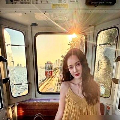 前经纪人上节目隔空喊话“我哪里对不起你”，陈乔恩凌晨直接甩出一篇长文。

孙德荣在节目里翻起20年前的旧账，说当年抓到陈乔恩在摄影棚喝酒才雪藏她，指责她找人强行解约，还抱怨她结婚时自己托人带话都没收到回应。

陈乔恩的回击只摆事实。拍完《命中注定我爱你》合约自然到期，给公司的抽成一毛没少，正常离开根