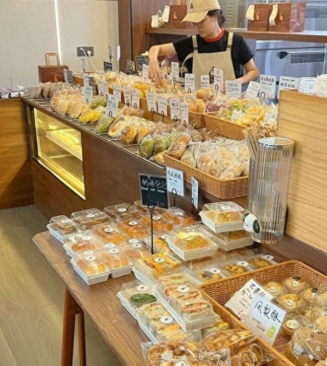 1年倒闭9万家！200万加盟5个月血亏，烘焙店老板集体“跑路”？