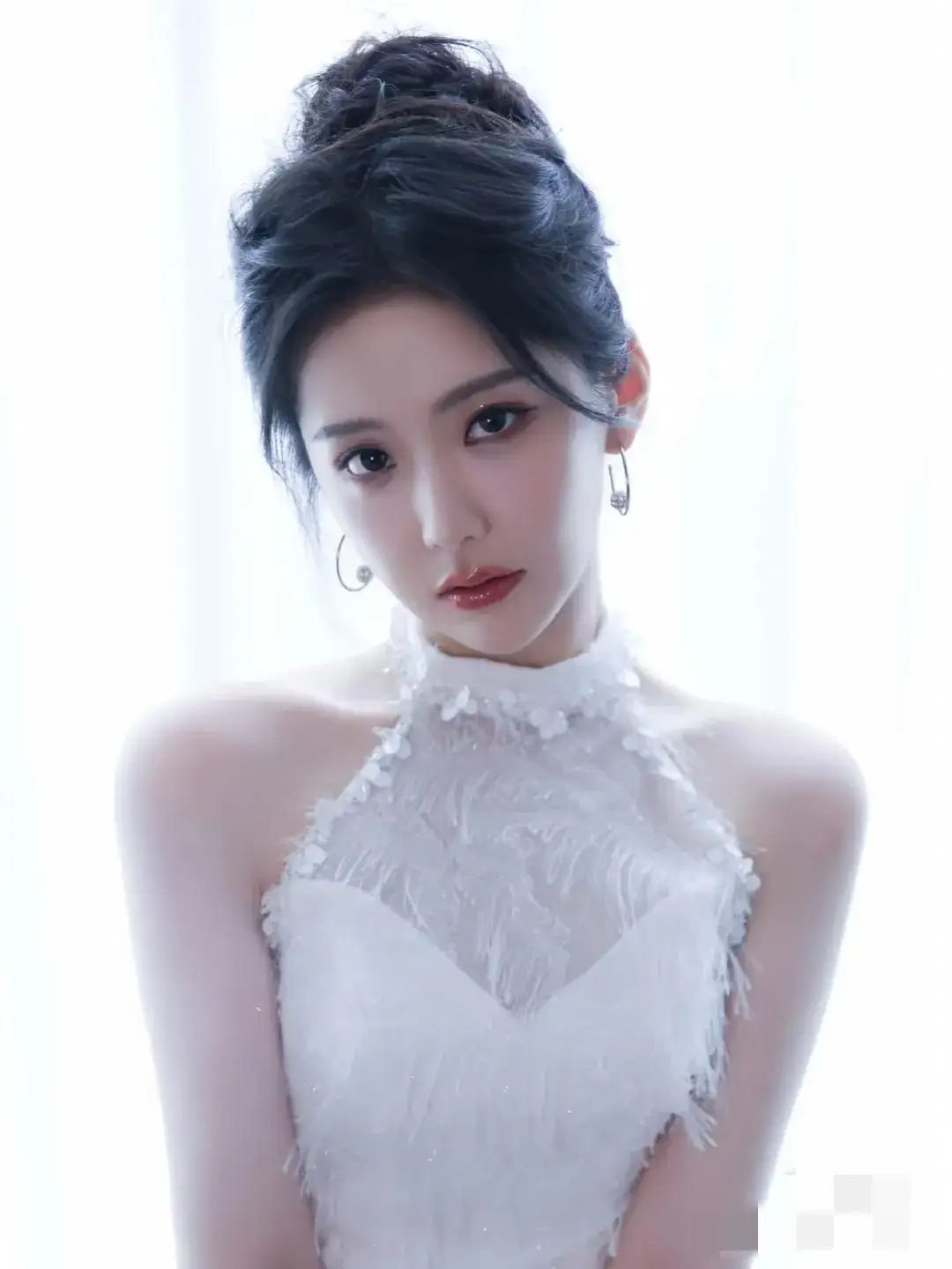 校花级别的超级美女，太美了