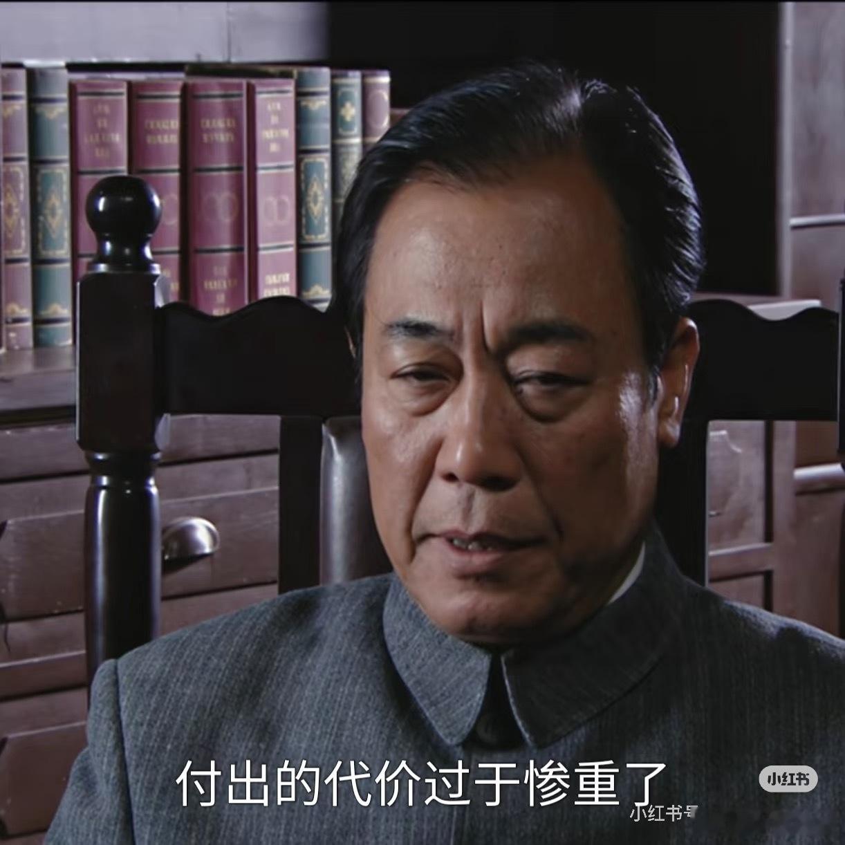 奥运冠军张家齐在综艺《我家那闺女2026》自曝三张银行卡均由母亲掌管、成年后仍无法拿回后，网友结合其北京看房计划落空、独居上海老破小等迹象，普遍推测其多年积蓄大概率已被父母消耗殆尽 。   一、财务全