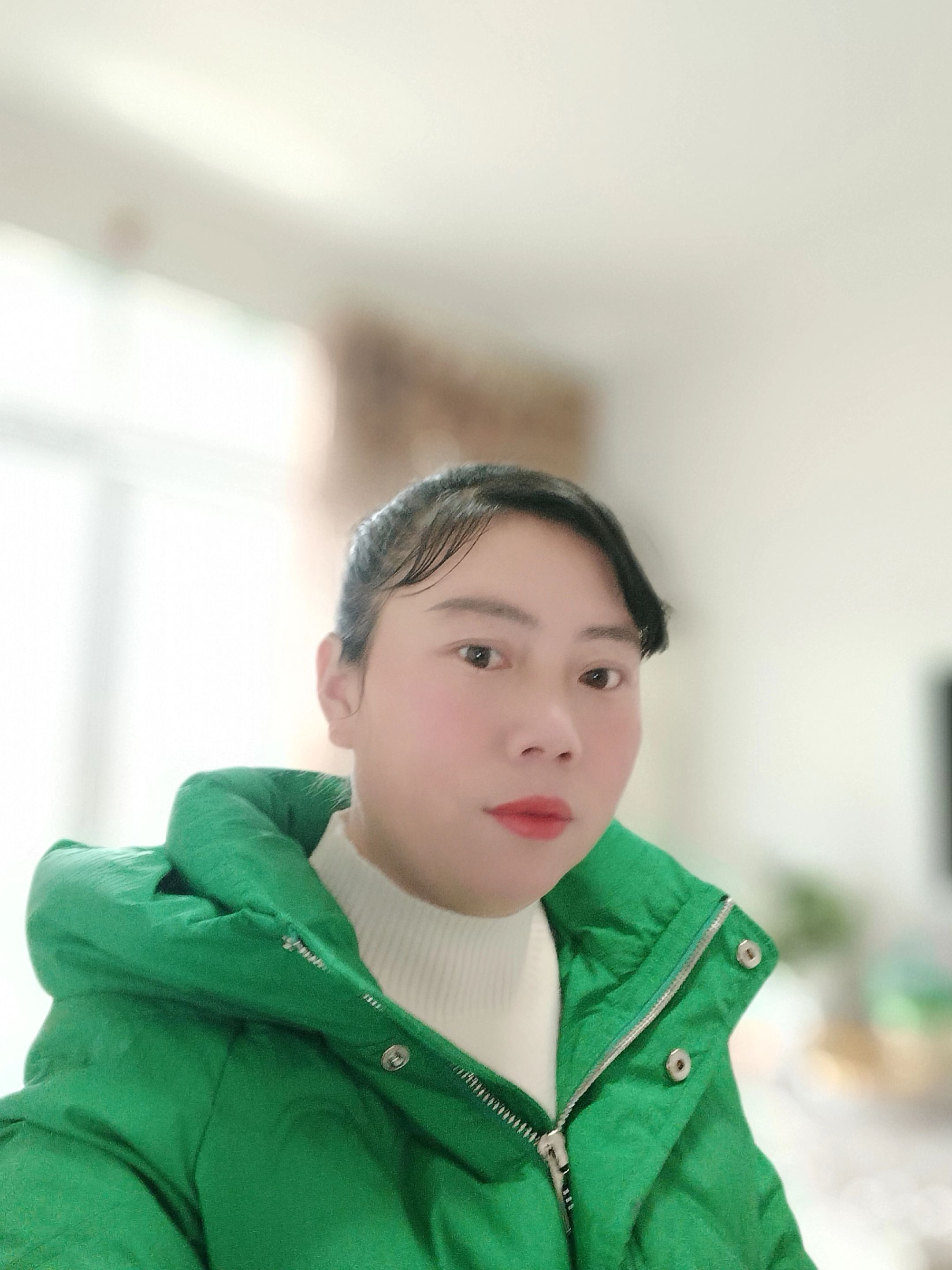 <p>甜美女孩 <!--{img:0}--><!--{img:1}--...