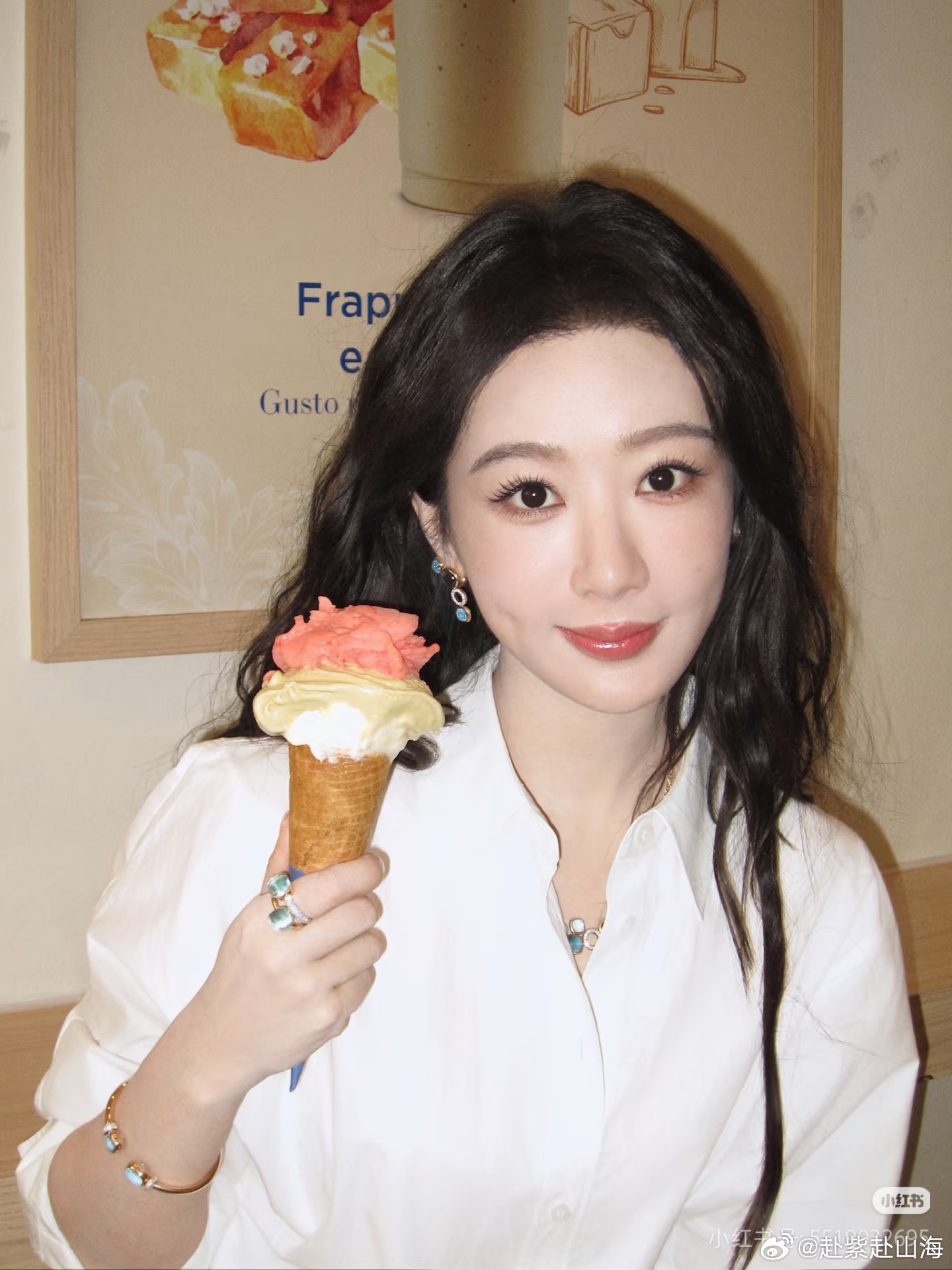 #杨紫[超话]#紫米们帮忙踩踩帖可以吗？ ​