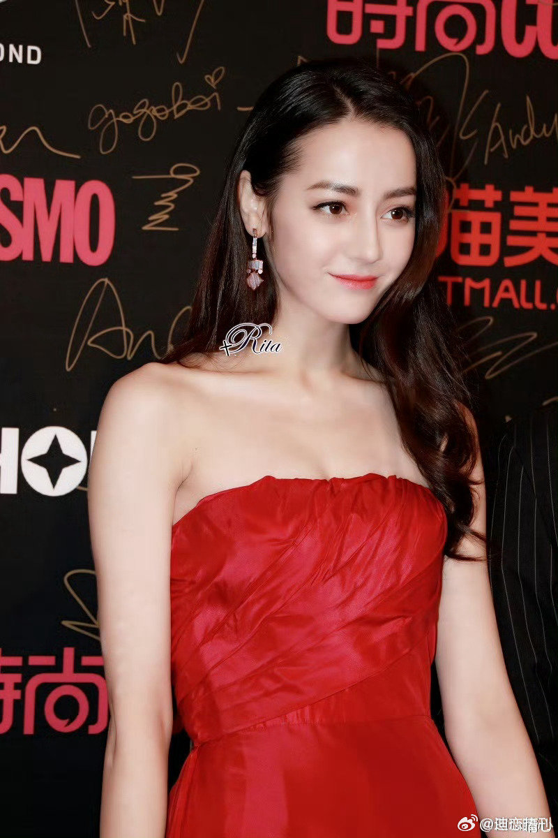 #迪丽热巴[超话]#    dlrb#迪丽热巴贺思慕#  dlrb#迪丽热巴德佑全球品牌代言人#  dlrb#路虎卫士全驭代言人迪丽热巴# 

绿意蔓延 予你半分清澈 𝙂𝙧𝙚𝙚𝙣 𝙨𝙥𝙧𝙚𝙖𝙙, 𝙜𝙞𝙫𝙚 𝙮𝙤𝙪 𝙝𝙖𝙡𝙛 𝙘𝙡𝙚𝙖𝙧.

​