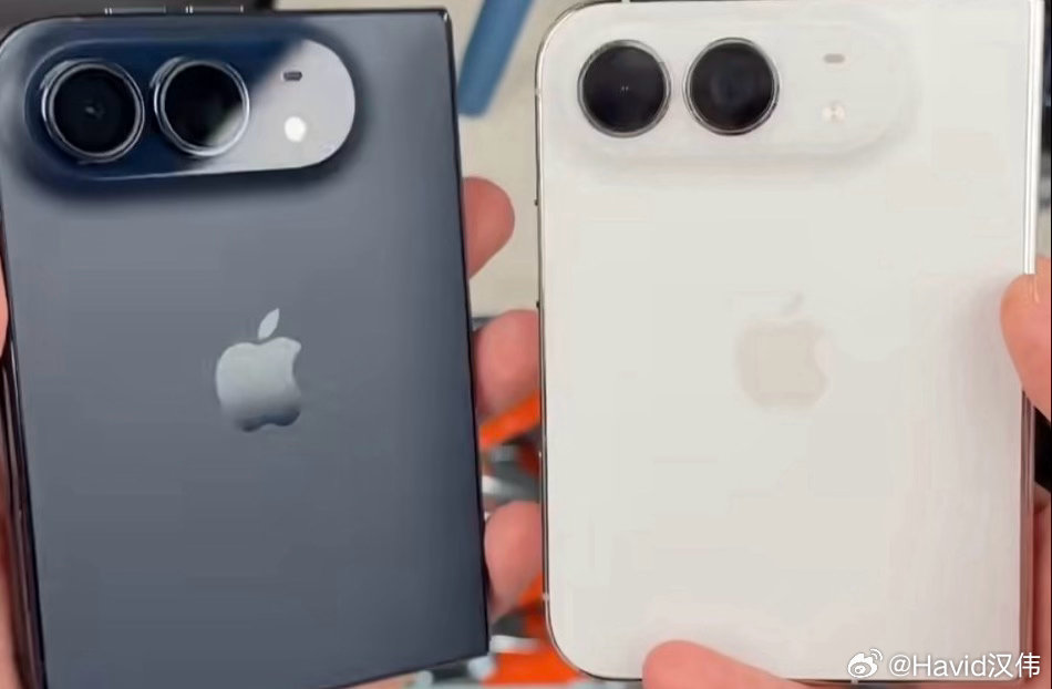 iPhone Duo，苹果首款折叠屏手机。买了它在社交场面焦虑感立马下降不少，折一折那感觉就是“我有你无的优越感”……此时已经是不止是手机，更是奢侈品性质。正如买名牌手表包包一样，难道你买它仅仅是为了装东西和看时间的道理一样……欢迎，谢谢。 ​