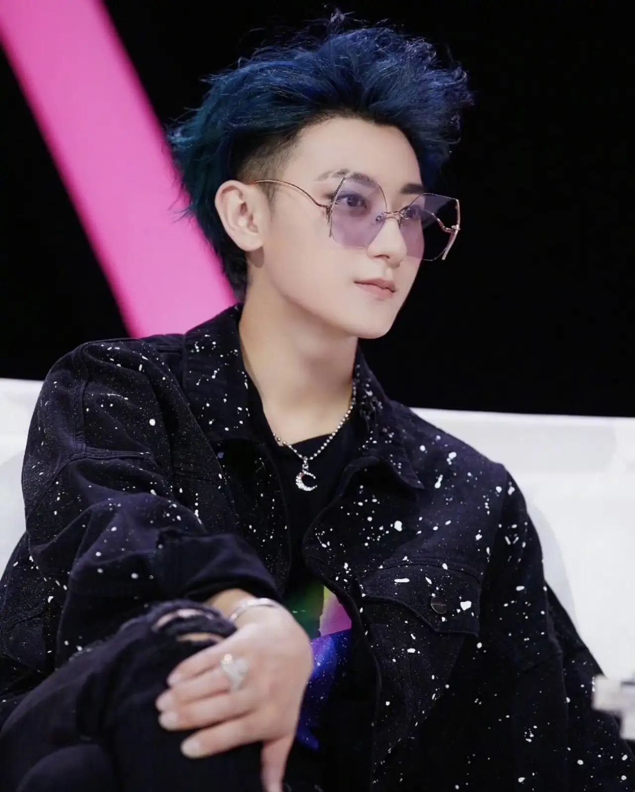 突发！黄子韬旗下龙韬娱乐被强制执行，标的2040万，官方紧急发声