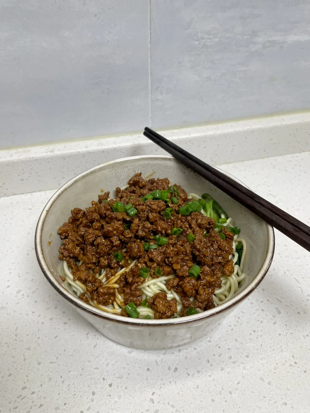 不输面馆味道的干馏杂酱面，加料加到饱🤤