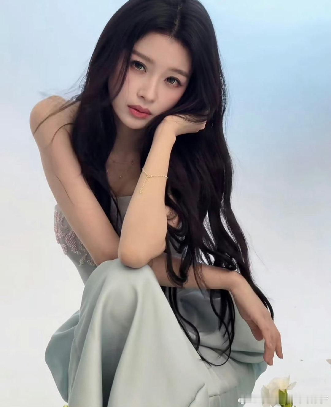 #孙怡被说妆前一个人妆后一个人#
孙怡很漂亮啊，不知道现在的人为什么对女明星这么苛刻[无聊][失望] ​