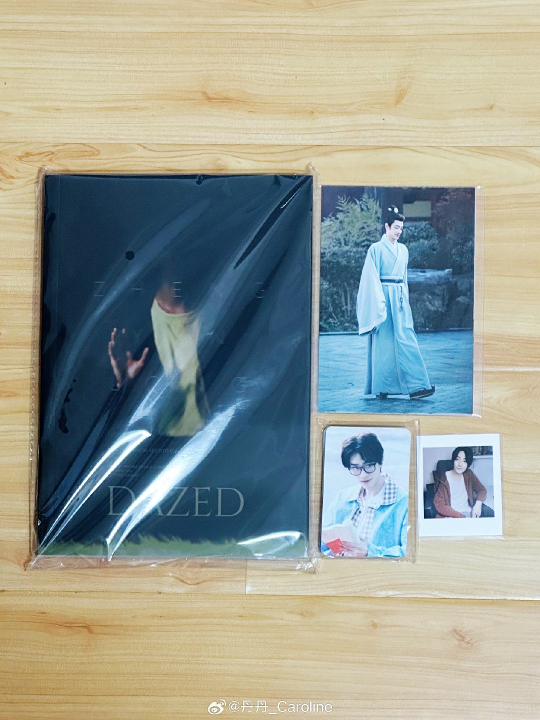 #郑云龙 舞台因你闪耀# 

在出门前收到了，等我换完药回来细细赏阅
真的duang厚一本[good][good][good] ​